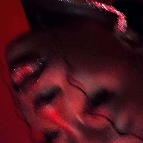 SIREN (feat. MOSES)