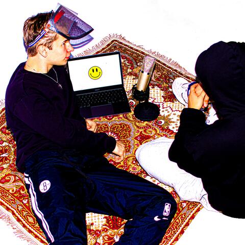 HEADS+UP' (feat łyda & crest)