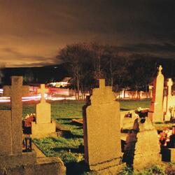 kissing in a cemetery