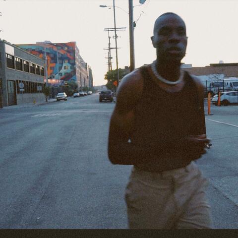 WEBB (feat. Ocean Bonnie)