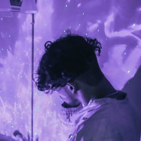 No Llores (feat. LandoOutlandish)