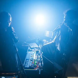 Sinaran (feat. TeeTee Jay)