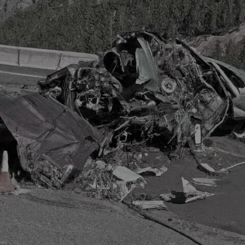 CRASH (feat. klby)