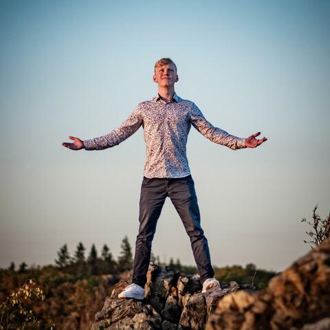 Ať nejvýše stoupá
