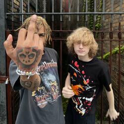 SILLY NICCAS (feat. Skella)