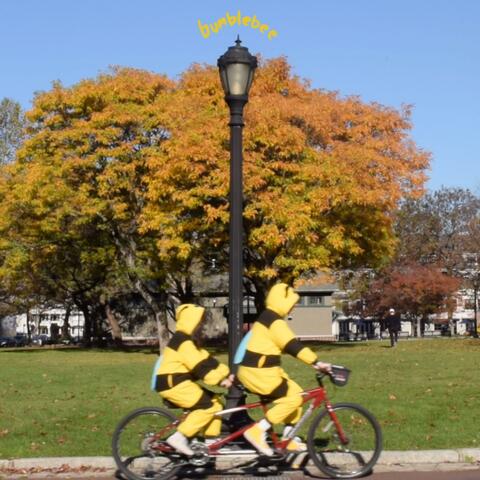 bumblebee (feat. Mezttly Garcia)