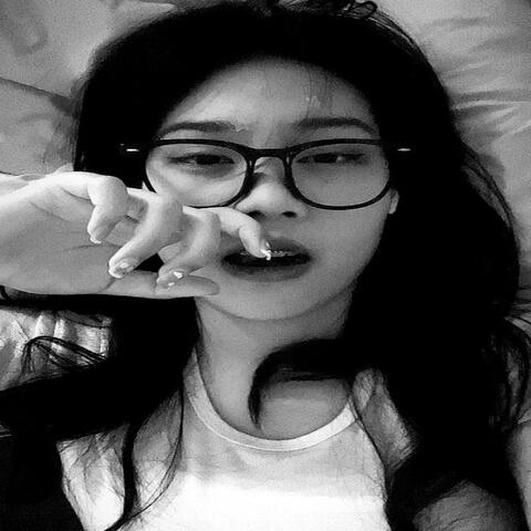 i want na kiss   (speed up)