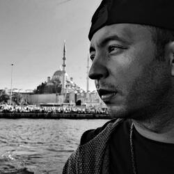 Ben Gibi Biri (feat. Asi Styla & onur Beatz)