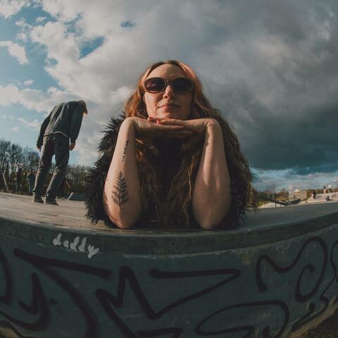 Hannah Lou Clark