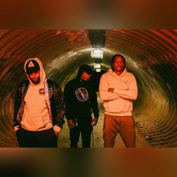 Echoes (feat. Aunz)