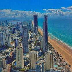 Sky Tower (feat. Drizzy)