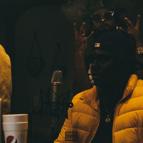 No Headphones (feat. Sri Savvy)