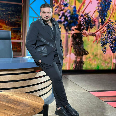 Shen erti gamigeb