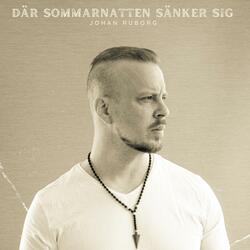 Där sommarnatten sänker sig