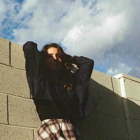 shades (feat. Camille Loertscher)