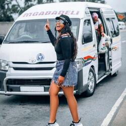 Va Mageza (feat. Tinyiko Chabalala & DJ Deevo)