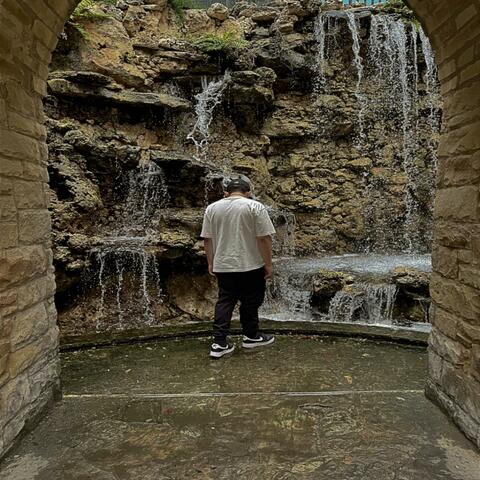 confession (feat. yungvlacc)