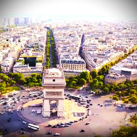 SUPER BIG GREEN BEAUTIFUL CITY