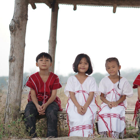 LOVE ကညီခွါ • Vi Vi x Du Du