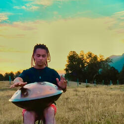 Lucas Kaiwalker (feat. Lucas Perez)