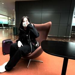 headphones (feat. kasper gem)