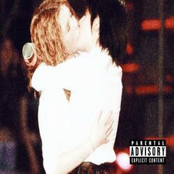 lesbo (feat. Mazyes)