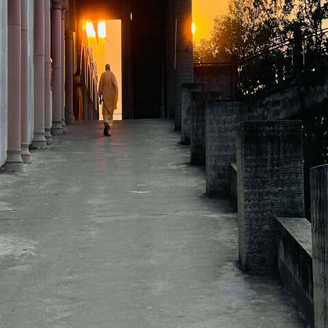 Song of the Supreme Soul (BG 4.34)