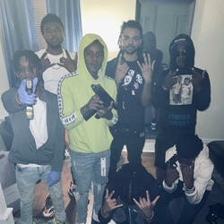 Buckets (feat. Upt Grimmy)