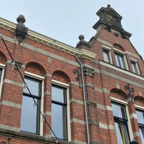 AMS