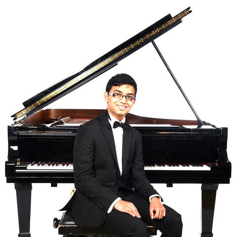 Bohemian Rhapsody (Virtuosic Piano Arrangement)