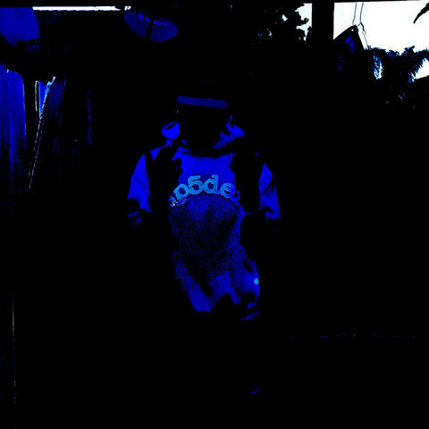 Blues (feat. Deucepoppi)