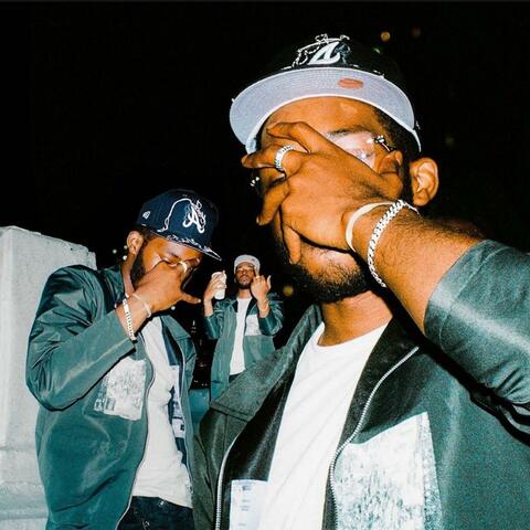 Hate It/ Love It (feat. Dee Aura)
