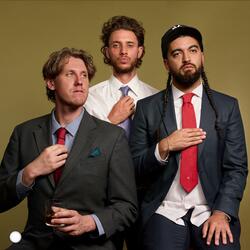 Gentleman Like (feat. 2-EZ)