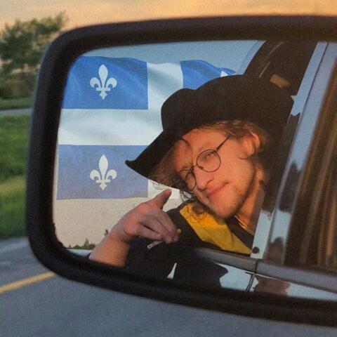 Chui Né Dans Les Prairies