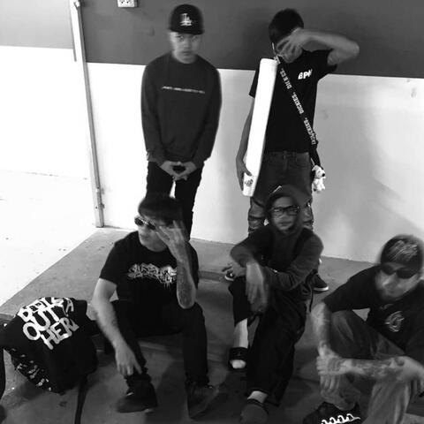 Born 4 Life (feat. Dekhea 10200)