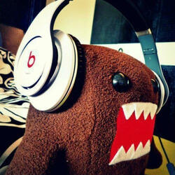 Domo (feat. Anore4x)