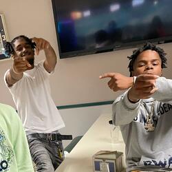 Gone Be A War (feat. LBM Mas)