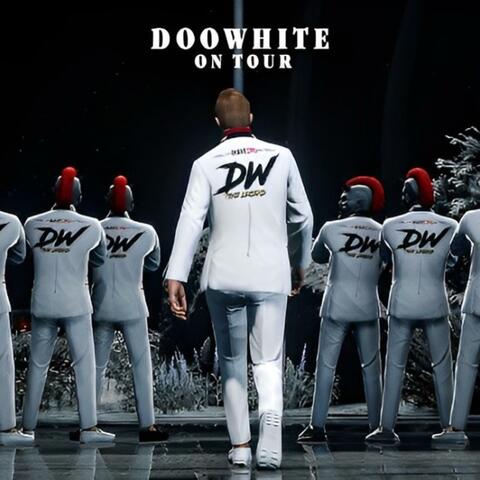 Doowhite On Tour (feat. SIIKRET & MADBOZO)