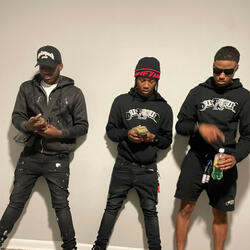 What we on (feat. wdgramie)