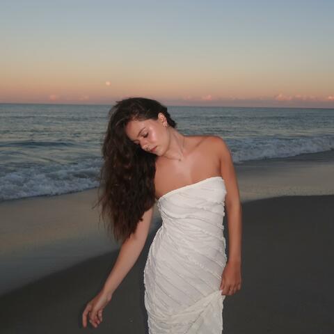 Nicole Renee