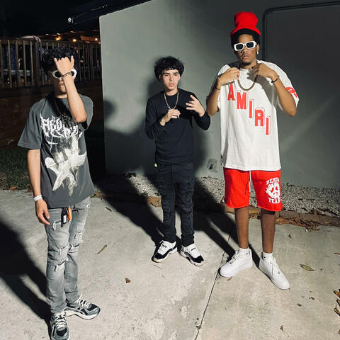 Freeiionwannatalk (feat. Ninotm & SMNK7)
