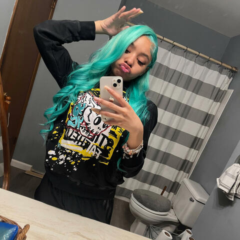 Mari's World (lilgio)