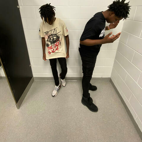 Shake Dat Ahh (feat. 4wayZo)