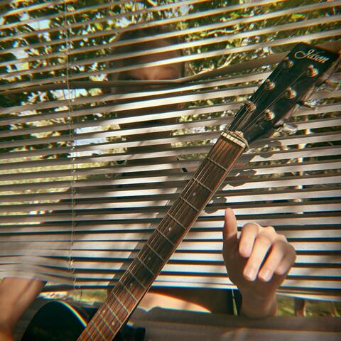 Blinds (feat. Jojo Risin)