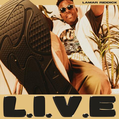 L.I.V.E. (feat. Sarah Polinski)
