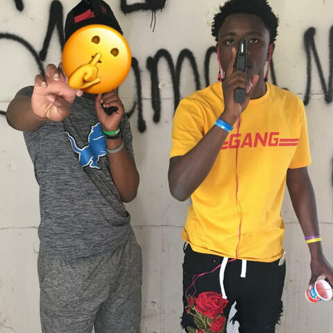 MeetThaSpankers (feat. Lil9rell, 1229manman, 0430smoke, Ct bear, Densavv, Babythreat, Tezmoney30, Jaymoney30, St3ph Thirty0, Lil Mooney & YneWalk)