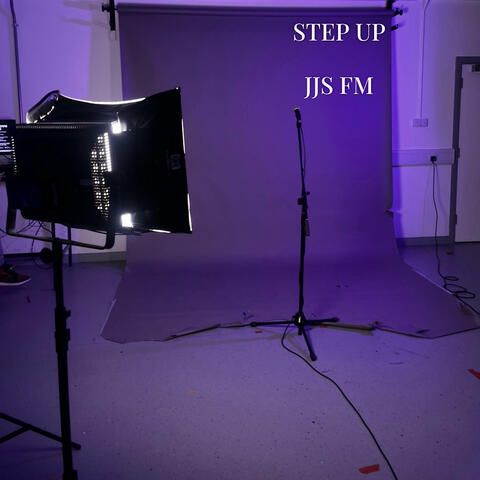 STEP UP (feat. FM)