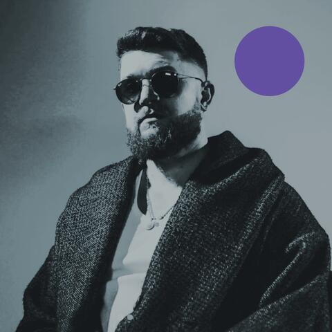 RIGHT HERE (feat. Ric Wilson)