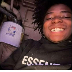 Ġėť ẞåċķ (feat. G2LuhJay)