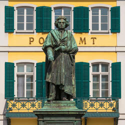 Beethoven's Moonlight Sonata Piano Piece with English Lyrics